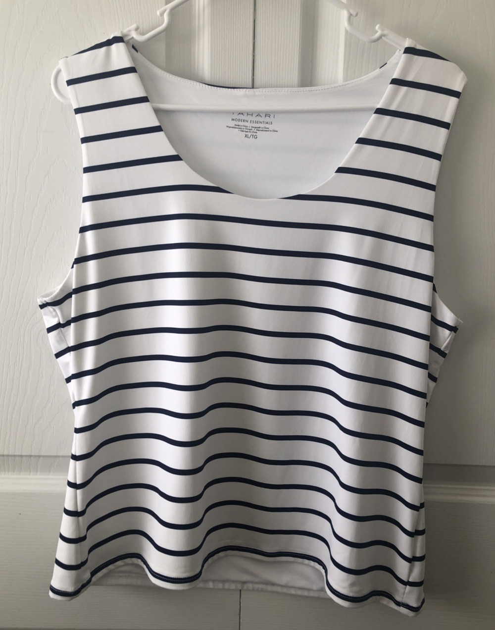 Eli Tahari Tank Top XL Nautical striped white with navy blue stretch Preppy Chic